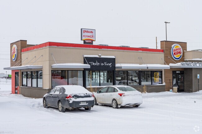 Lockwood residents enjoy nearby fast-food restaurants.