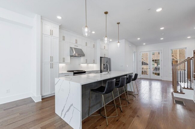 1032 Robert Smalls Way, Atlanta, GA 30318 - photo 4