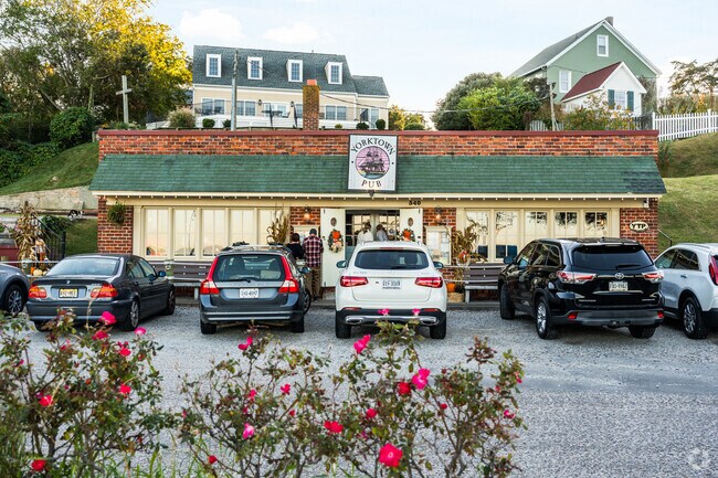 A taste of local flavor at the cozy Yorktown Pub.