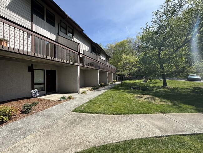 Laurelwood Apartments, Jonesborough, TN 37659 - photo 6