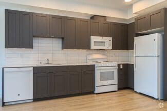 1715 Pleasant Grove Blvd, Roseville, CA 95747