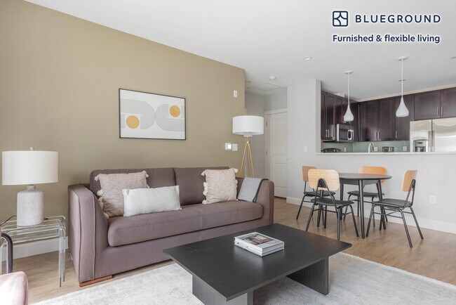 33 Rogers St unit FL4-ID945, Cambridge, MA 02142 - photo 3