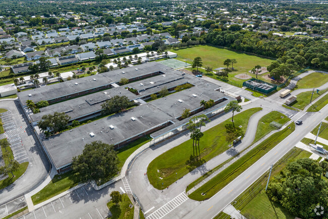 Mariposa Elementary School aerial context.