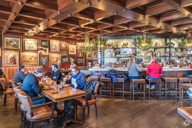 The White Dog Cafe in nearby Wayne is a top-quality restaurant popular with St. Davids residents.