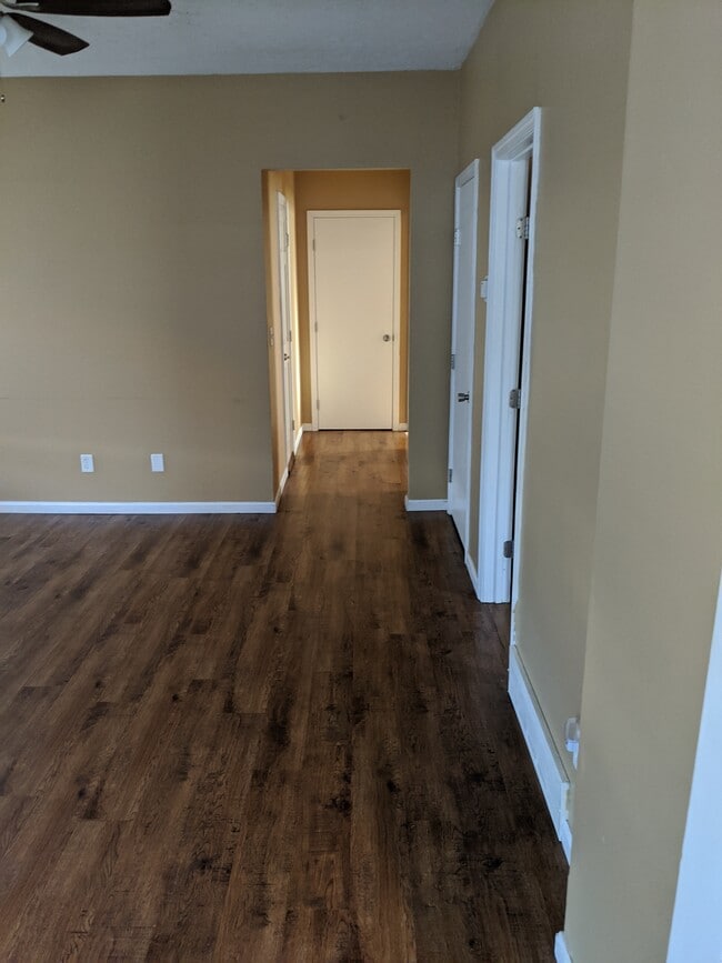 426 W Elm St unit A, Kent, OH 44240 - photo 4