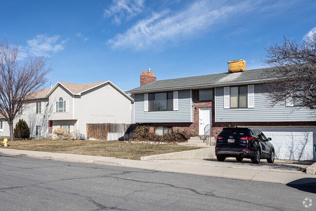 The Sharon neighborhood offers many well-maintained split-entry homes.