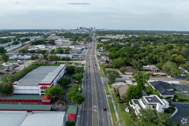 Southern Oaks residents can take Orange Avenue right to downtown Orlando.
