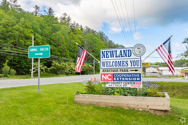Known as the “Highest County Seat in the East,” Newland boasts cool summers, snowy winters, and a cozy mountain-town charm.