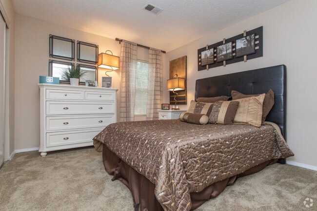 Rosemont Bentley, Marietta, GA 30067 - photo 2