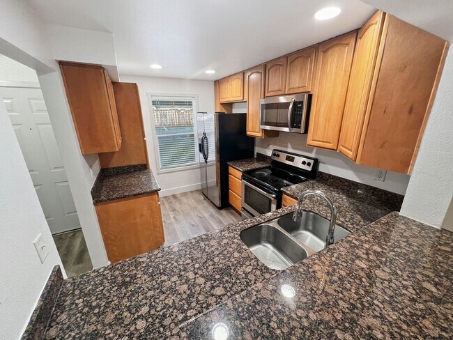 Everett Cove, Everett, WA 98204 - photo 2