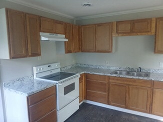 6 Ct C, Herrin, IL 62948