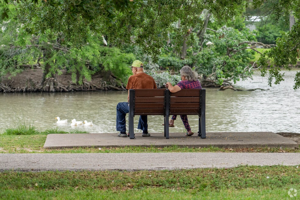 Neighborhood_Alvin_V01_021624