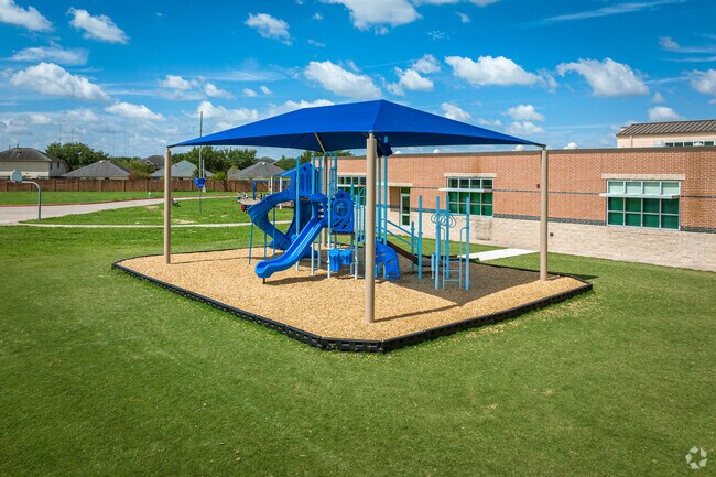 Glenn York Elementary School in Houston offers shaded playground for students.
