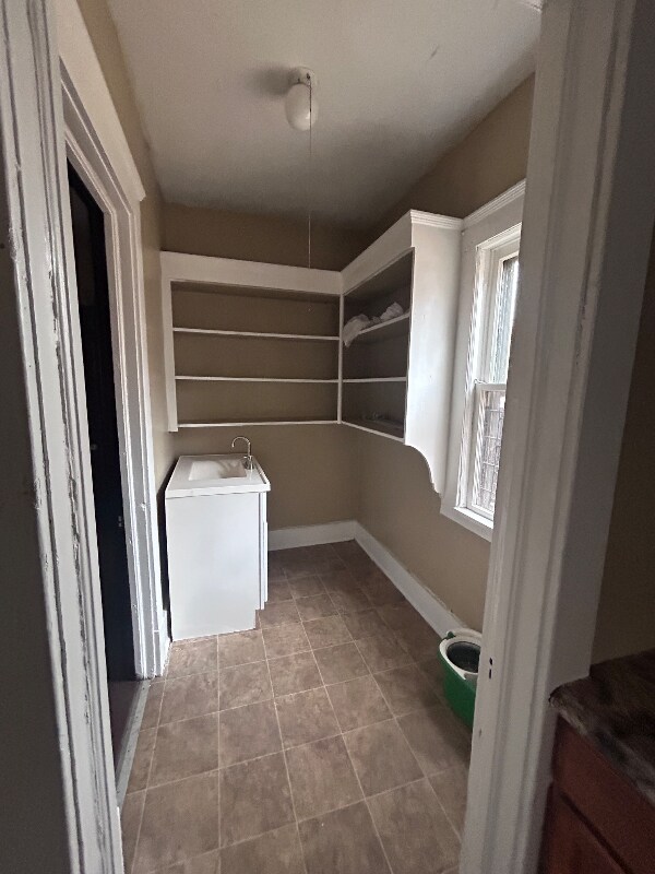 1331 E 86th St, Cleveland, OH 44106 - photo 3