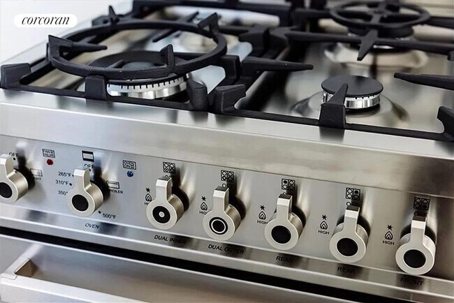 29-11 Queens Plaza N, Lngcty, NY 11101 - photo 5