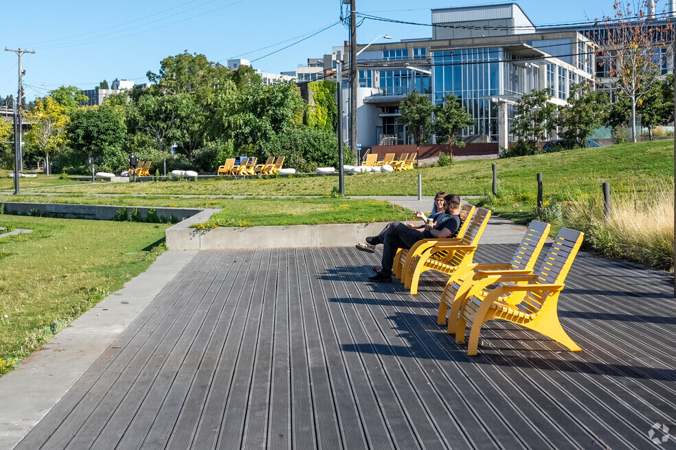 NH_PortageBay_543857_P2_V1_MC_052124