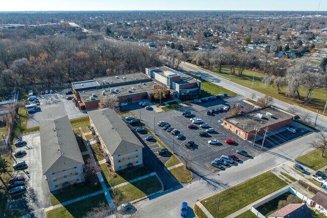 Center for Academics & Technology is conveniently located in a residential area.