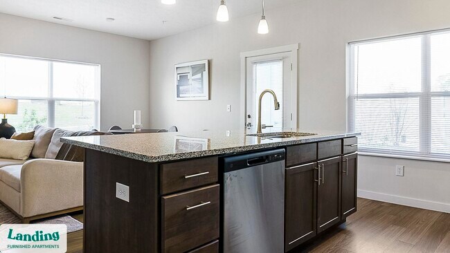 9906 Runway Dr unit 2573-105.1404383, Indianapolis, IN 46234 - photo 3