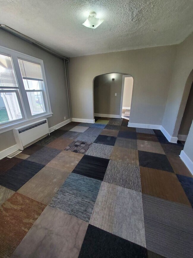 1933 Case Ave Unit 2, Racine, WI 53403