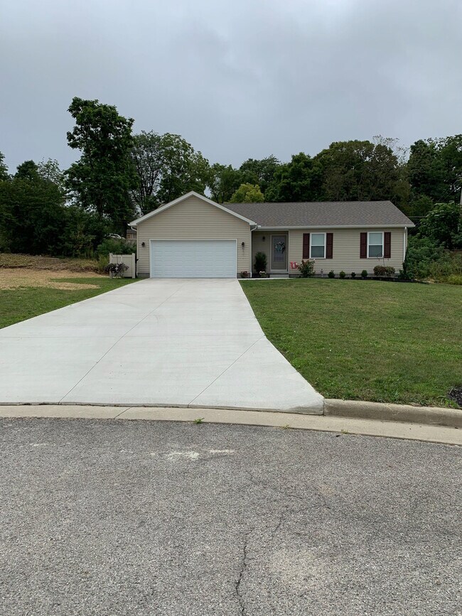 100 Covington Cove, Austintown, OH 44515