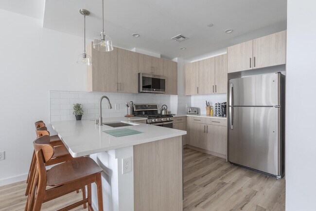 300 Marshall Dr unit FL4-ID1041928P, Hoboken, NJ 07030 - photo 5