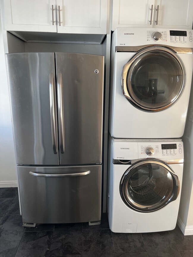 1031 Ocean Park Blvd unit 6, Santa Monica, CA 90405 - photo 4