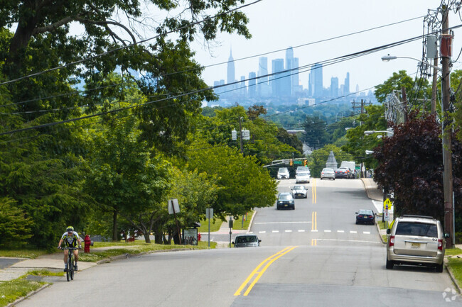 Maple Valley, Clifton is just 15 miles from midtown Manhattan.