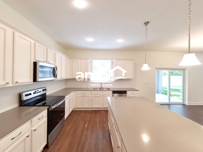 3366 Bridge Haven Dr, Wesley Chapel, FL 33543 - photo 3