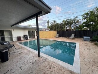 6458 Evans St, Hollywood, FL 33024