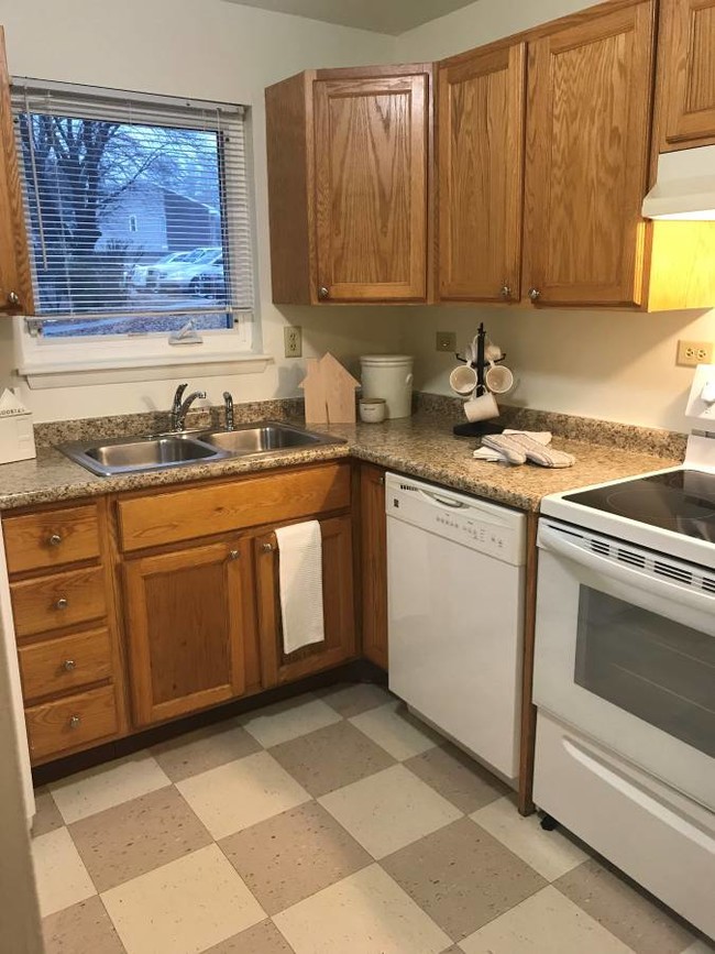 2-24 Adelle Dr, Dover, NH 03820