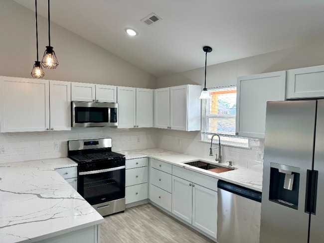 1956 W Cadmus Rd, Adrian, MI 49221 - photo 3