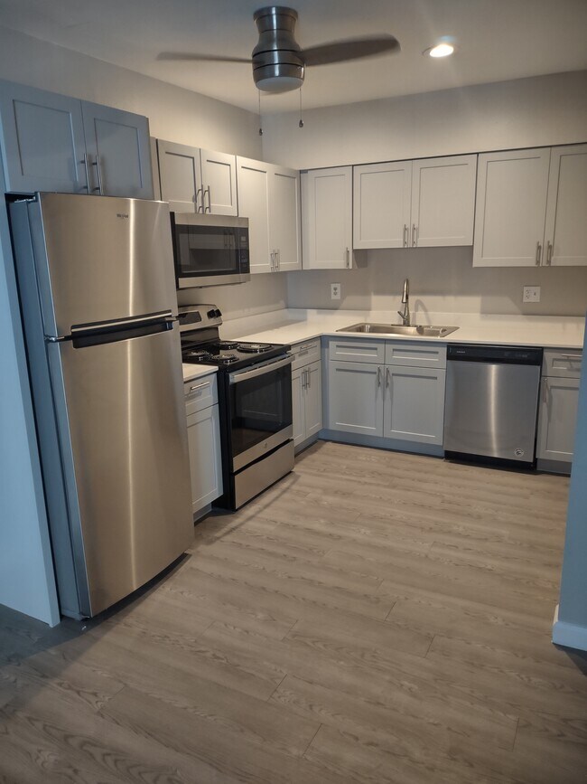 Mountain View Casitas, Phoenix, AZ 85022 - photo 3