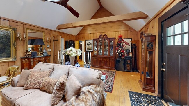 136 Beach Rd, Wading River, NY 11792 - photo 2