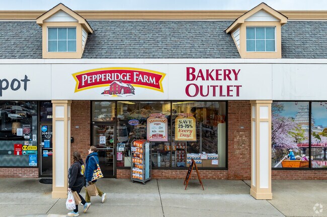 Kenny Center adjacent to the Kendale  neighborhood features Pepperidge Farm Bakery Outlet.