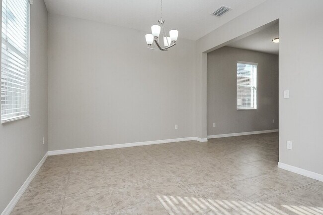 1132 Lauren Manor Loop, Ruskin, FL 33570 - photo 6