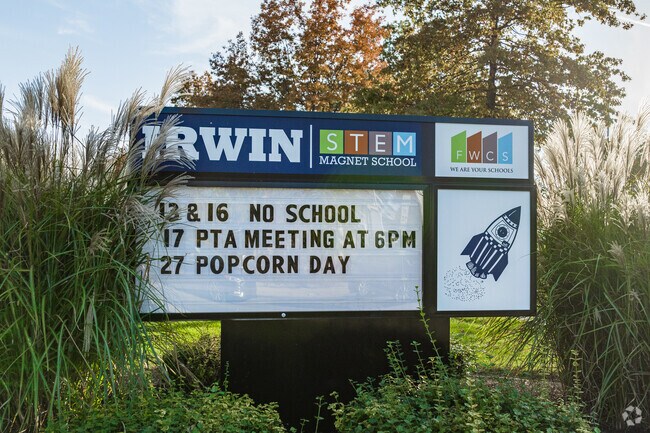 Welcome to John S Irwin Elementary School in Fort Wayne.