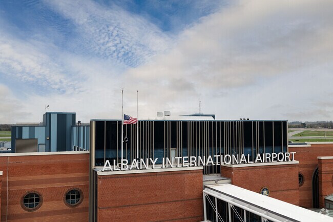 Albany International Airport in Campus Area serves as a hub for several major airlines.