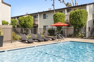 2401 W Roberta Ave, Fullerton, CA 92833