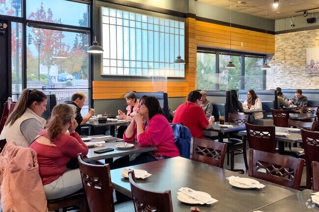 There are plenty of dining options in the Bothell West neighborhood.