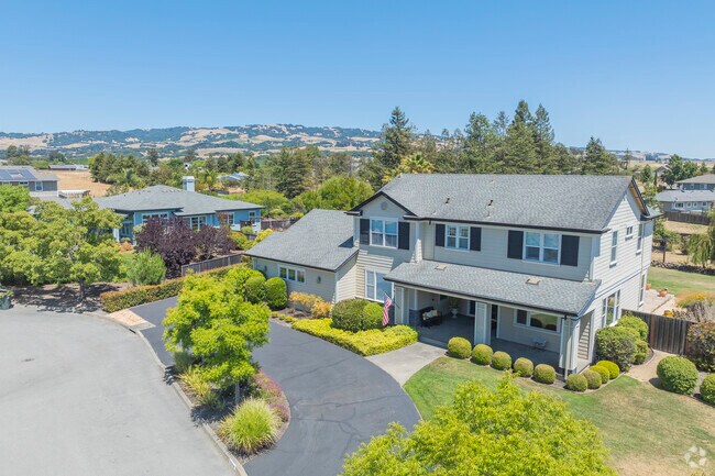 Penngrove also has some larger estates which provide huge yards and square footage surrounded by beautiful farm scenery.