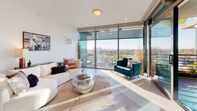 Optima Kierland II unit 814, Scottsdale, AZ 85254 - photo 2