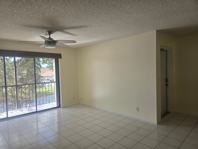 1455 SW Silver Pine Way unit 106-D2, Palm City, FL 34990 - photo 3