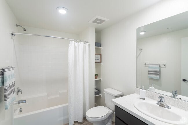 FiftyOne Baltimore at the Crossroads, La Mesa, CA 91942 - photo 5