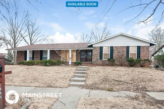 3666 Argonne Forest Dr, Florissant, MO 63034