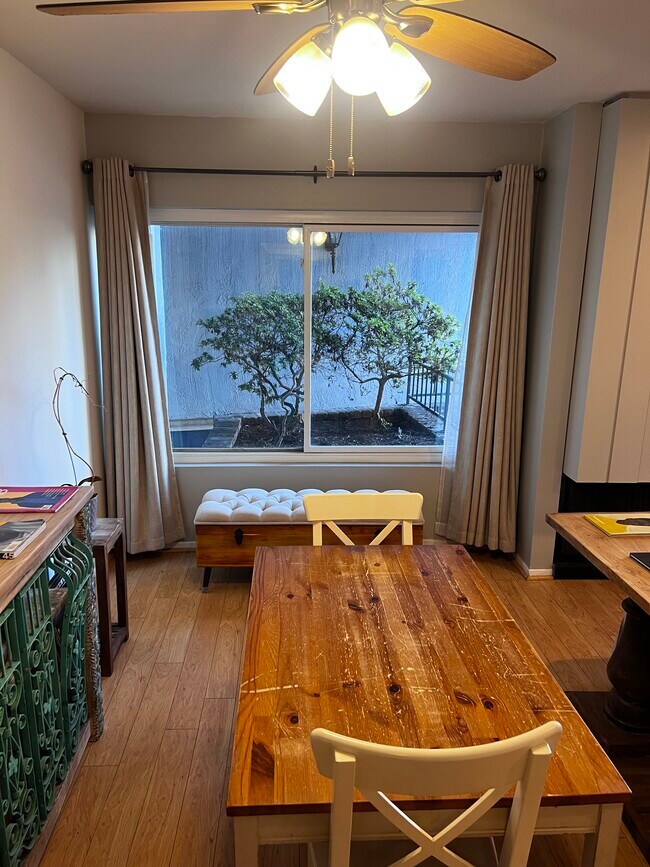 5870 Green Valley Cir unit 121, Culver City, CA 90230 - photo 3