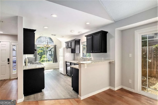 1264 Watercrest Cir, Lawrenceville, GA 30043 - photo 7