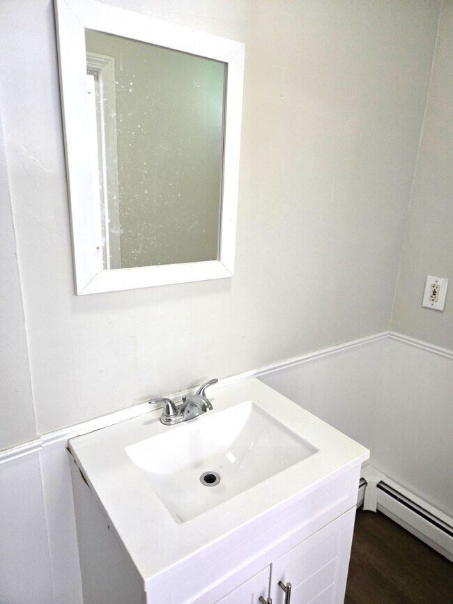 316 Hawkins St unit 1, Providence, RI 02904 - photo 5