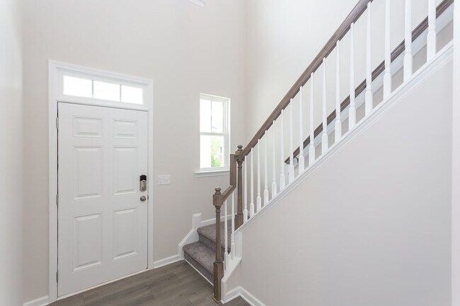 1310 Wykham Park Dr, Myrtle Beach, SC 29579 - photo 2