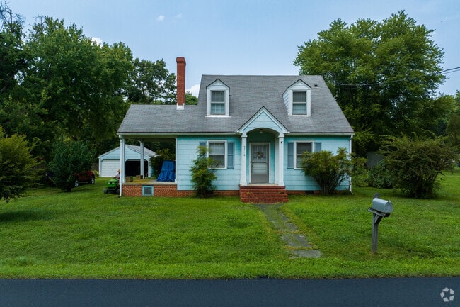 Cape Cods are a popular home style in Piney Knolls.
