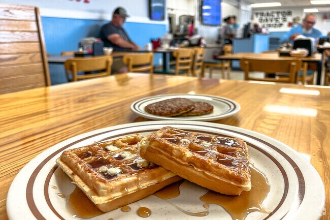 Auburndale's Main Street Diner is a local favorite drawing many for its delicious food.